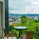 Panorama Apartment In City-Centre